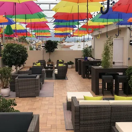 Aparthotel La Palmera