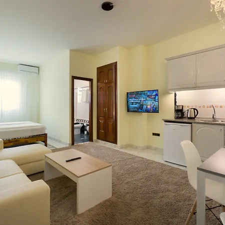 La Palmera Aparthotel 2*