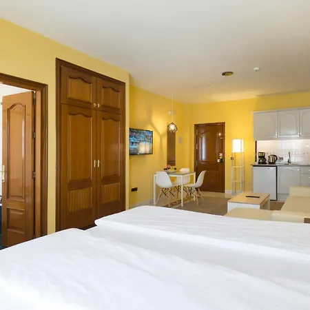 La Palmera Aparthotel