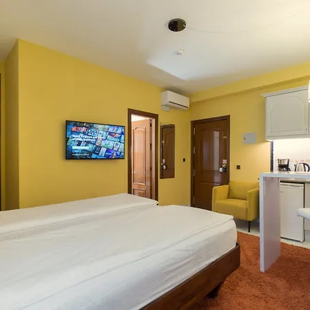 Apartahotel La Palmera